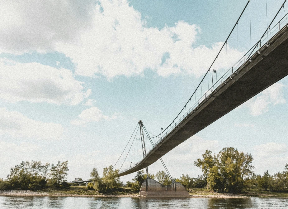 Magdeburg-Brücke, fotografiert beim Umzug mit USH